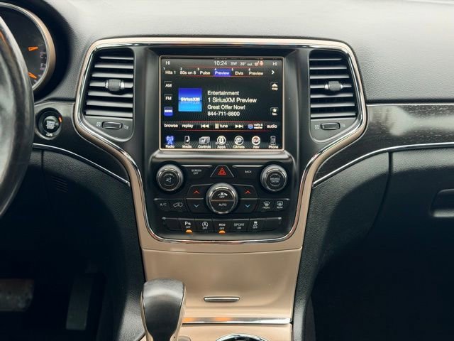 Used 2017 Jeep Grand Cherokee Limited image 24