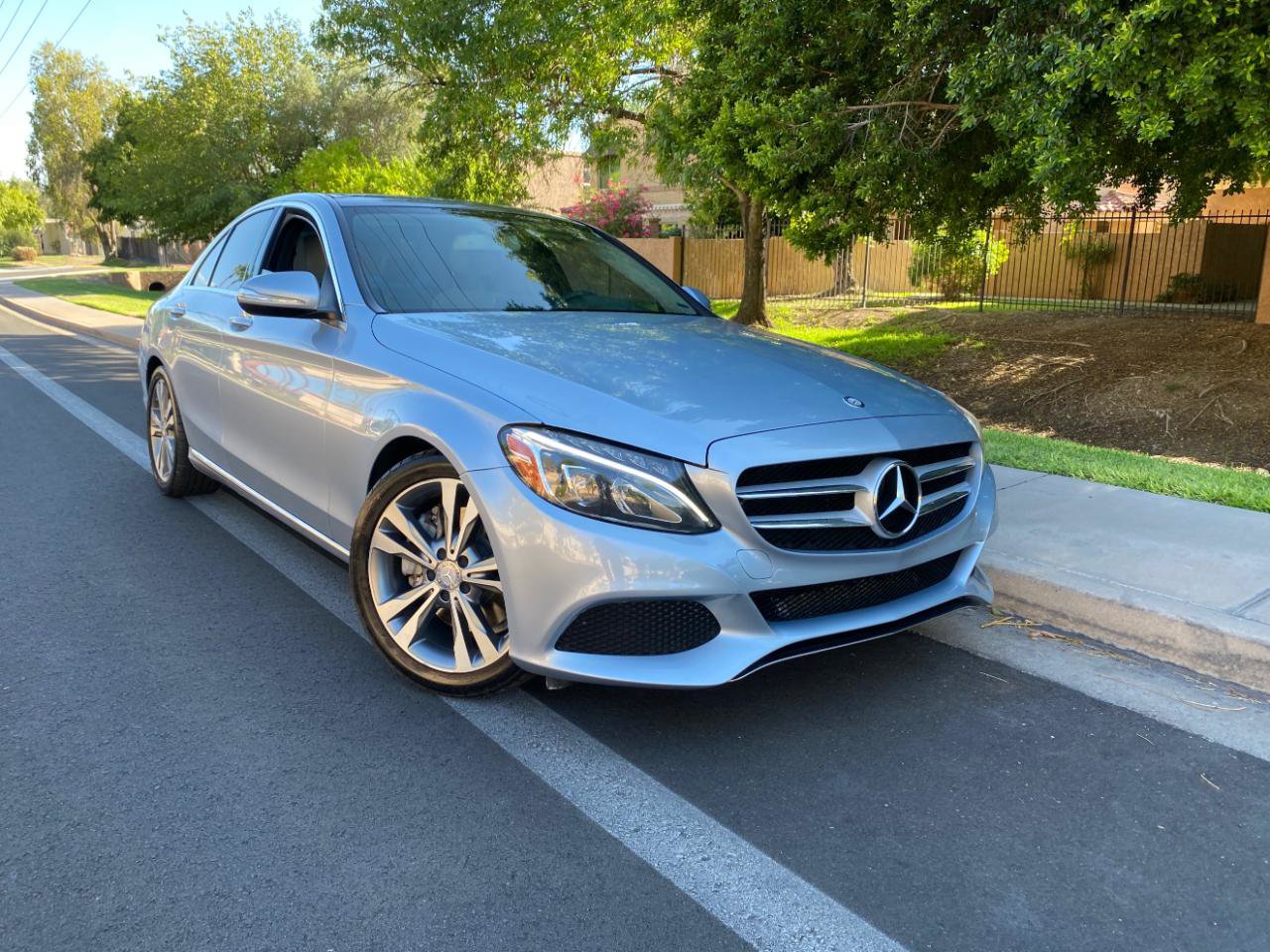 Used 2015 Mercedes-Benz C 300 Sedan image 2