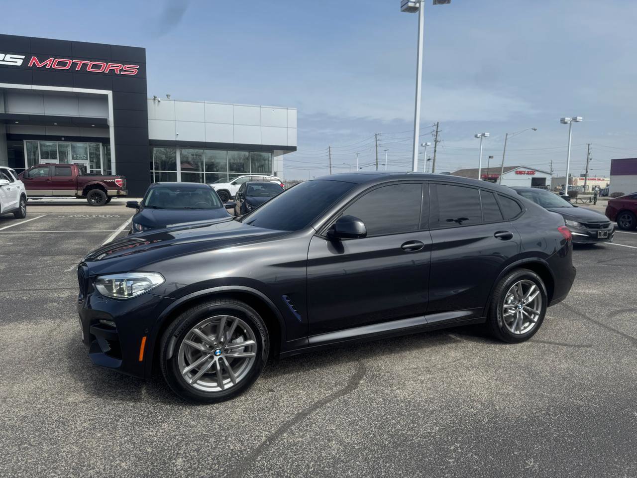Used 2021 BMW X4 xDrive30i w/ M Sport Package image 3