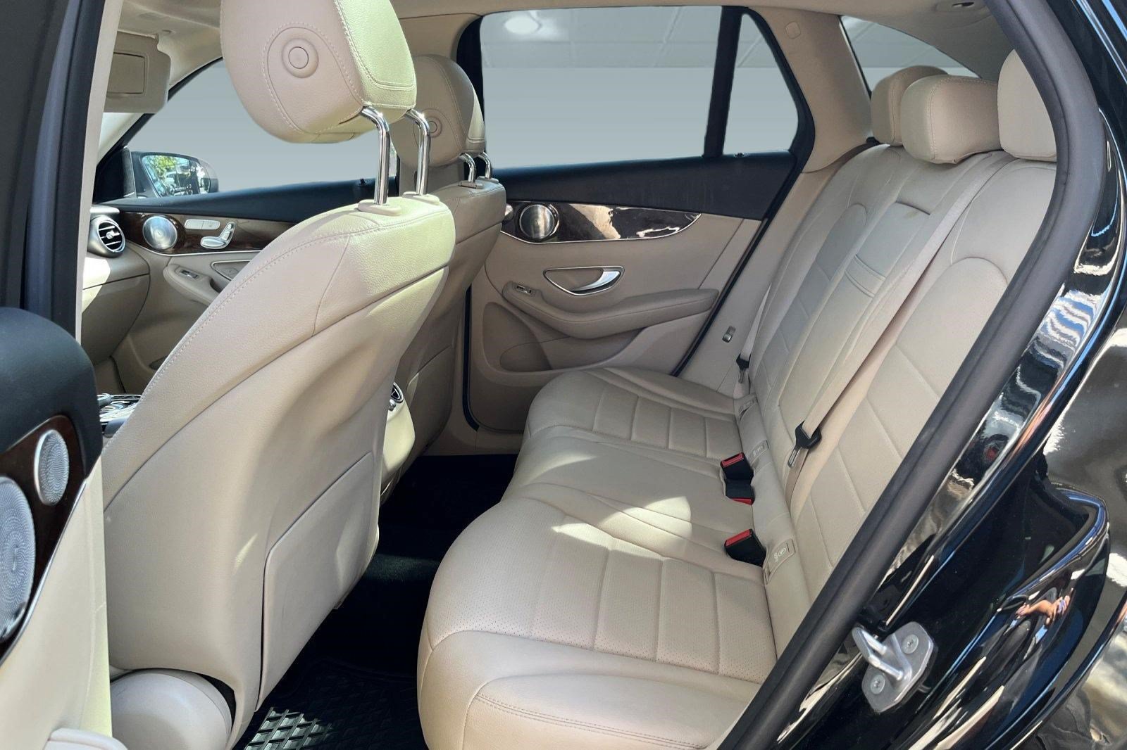 Used 2018 Mercedes-Benz GLC 300 4MATIC image 9