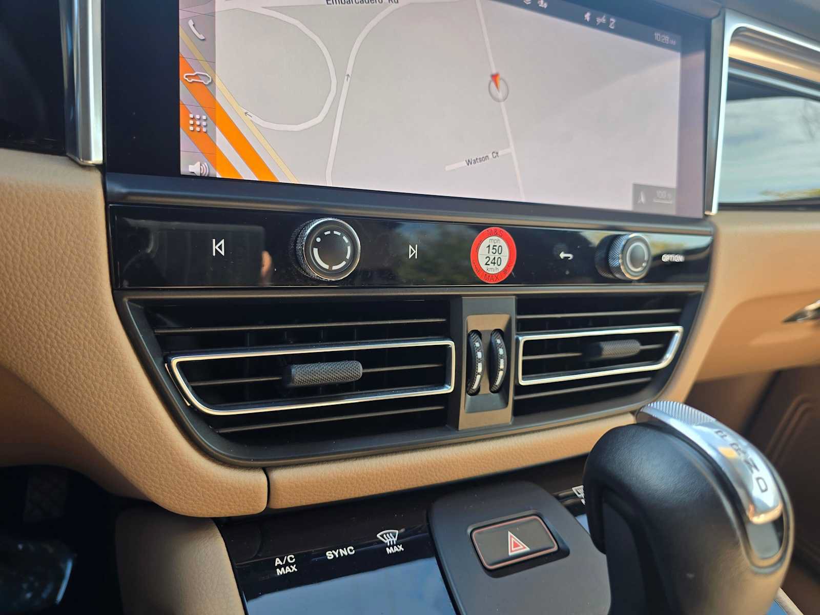 Used 2022 Porsche Macan AWD/4WD image 31