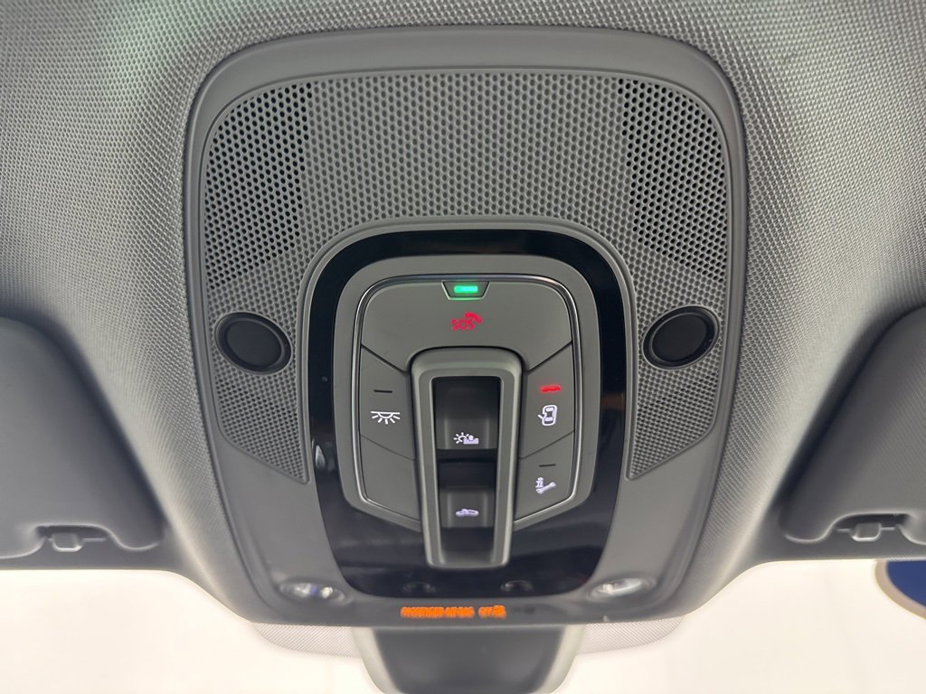 Used 2023 Audi Q5 2.0T Premium w/ Convenience Package image 28