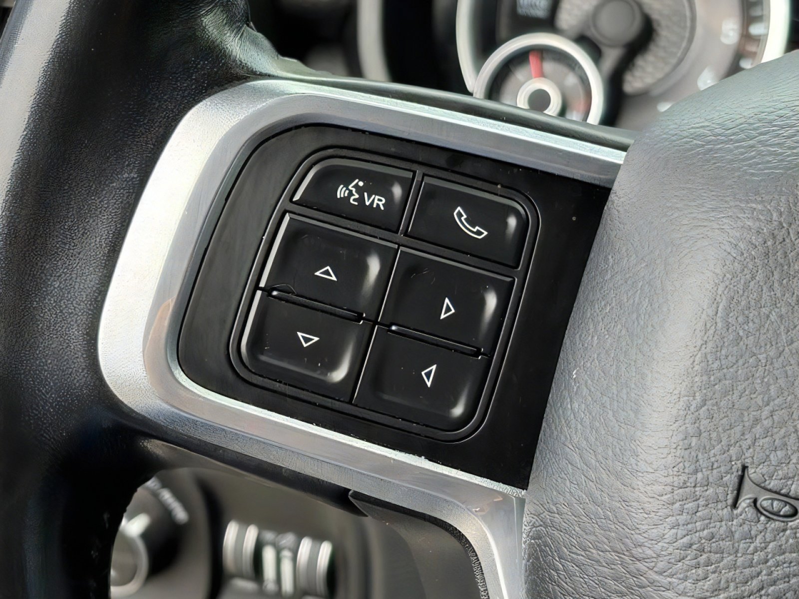 Used 2020 RAM 2500 Laramie w/ Night Edition AWD/4WD image 19