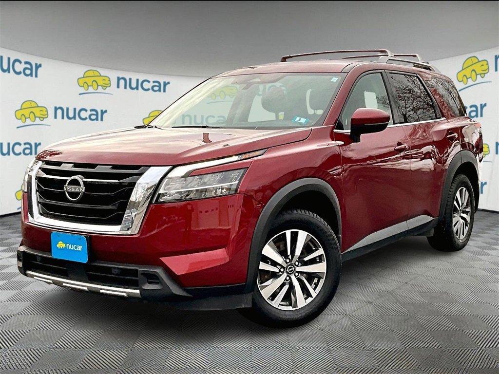Used 2023 Nissan Pathfinder SL w/ Cargo Package image 12