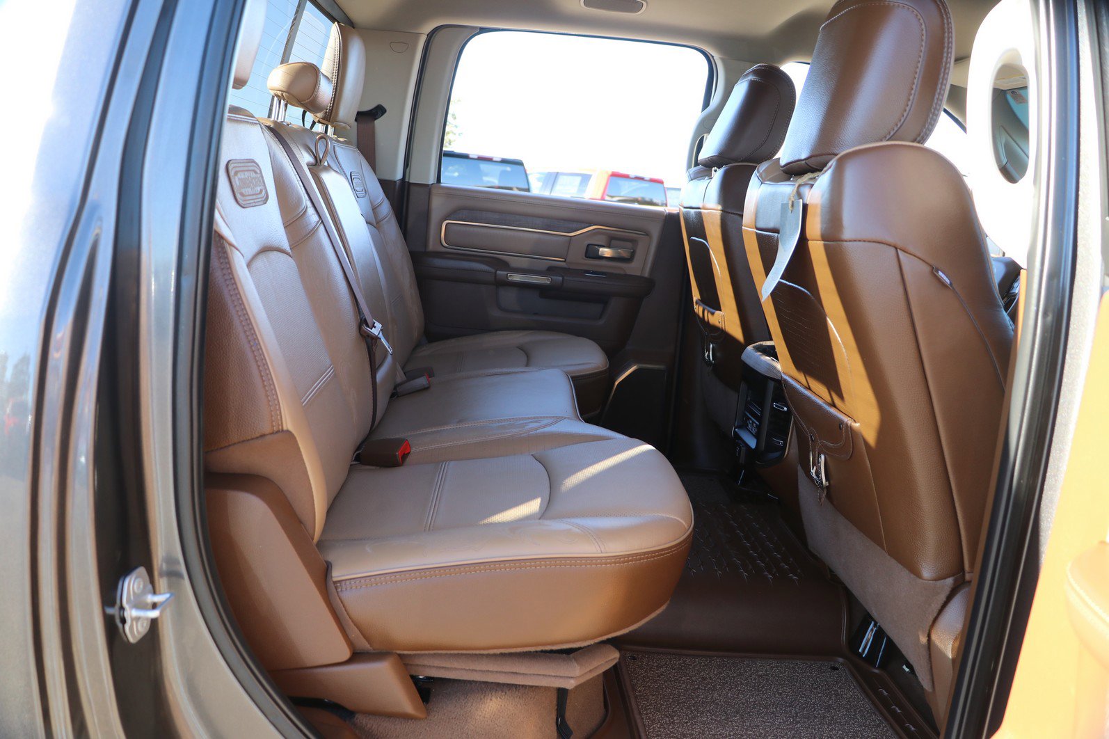 Used 2024 RAM 2500 Limited w/ Safety Group image 22