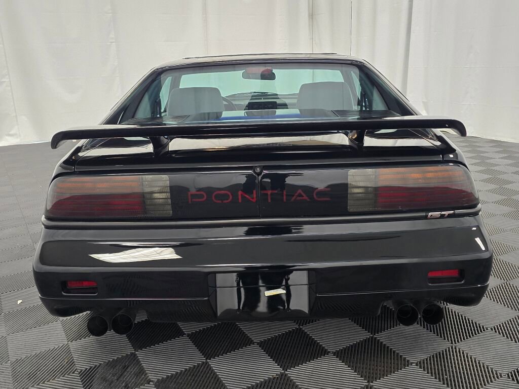 Used 1988 Pontiac Fiero GT image 4