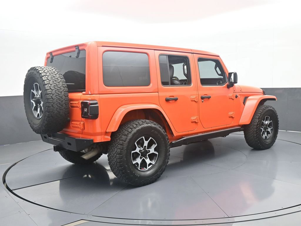 Used 2018 Jeep Wrangler Unlimited Sahara AWD/4WD image 6