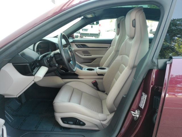 Used 2022 Porsche Taycan RWD image 12