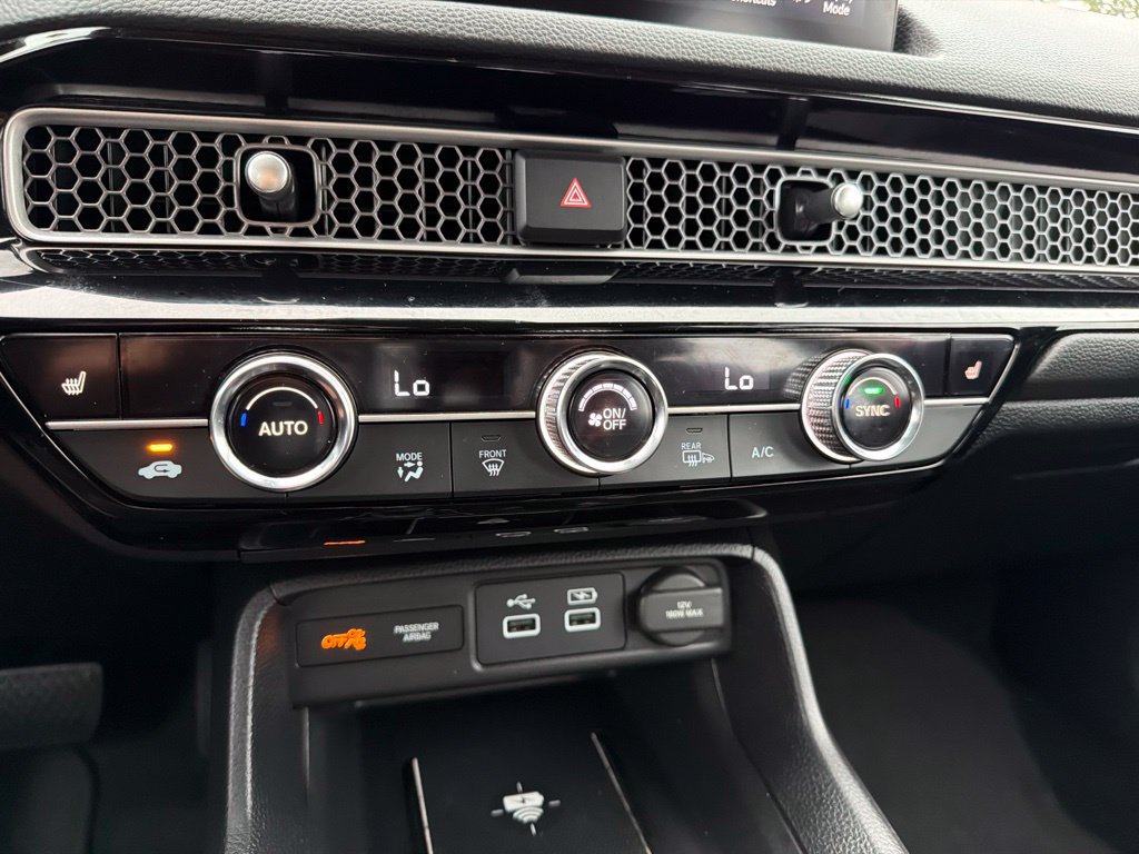 Certified 2024 Honda Civic Touring image 12