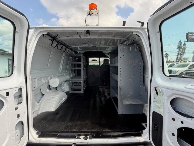 Used 2014 Ford E-150 and Econoline 150 w/ Power Group image 15