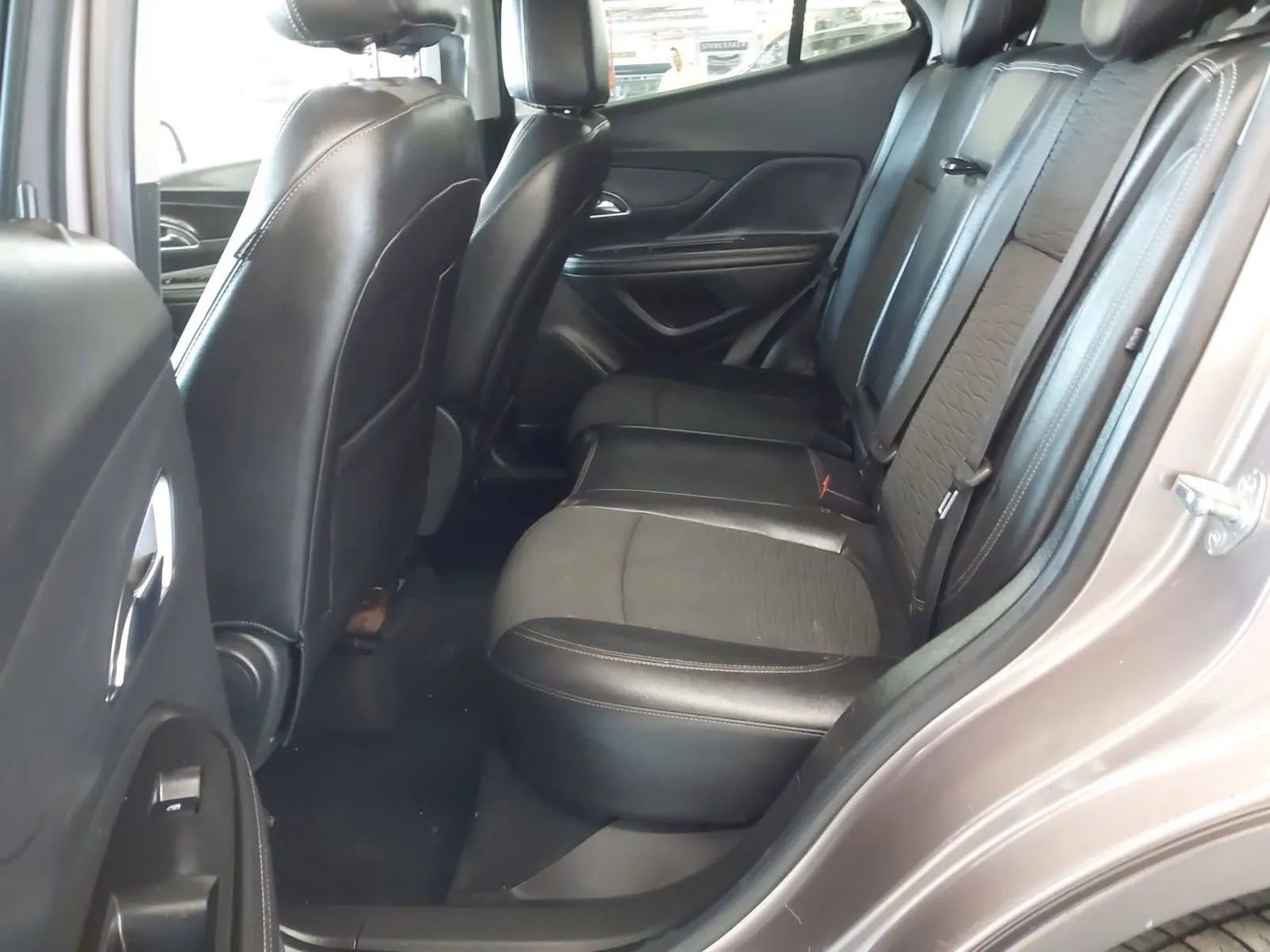 Used 2015 Buick Encore Convenience AWD/4WD image 5