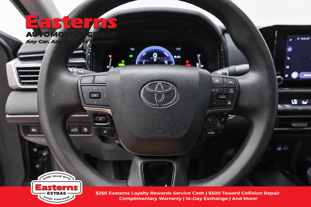 Used 2026 Toyota Camry LE FWD image 11