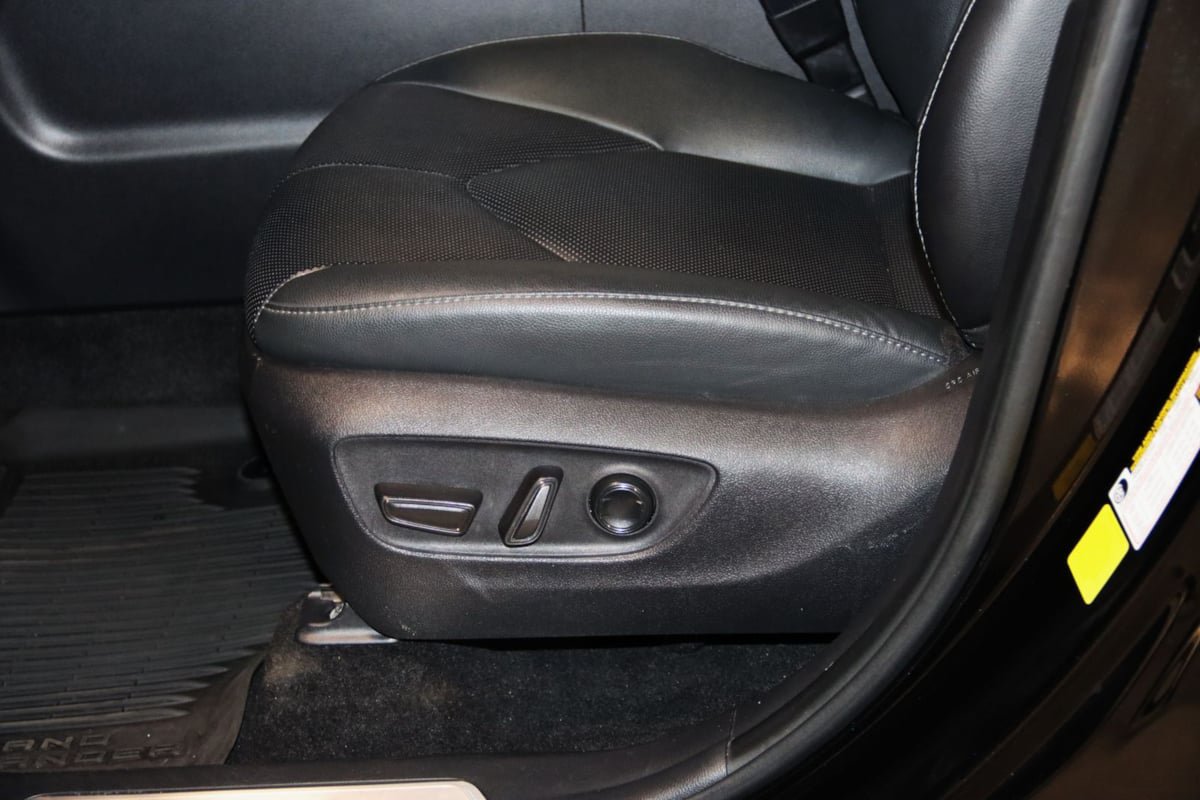 Used 2024 Toyota Grand Highlander FWD image 32