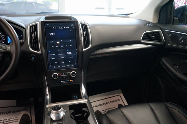 Used 2022 Ford Edge Titanium image 9