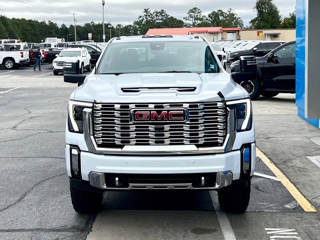 New 2026 GMC Sierra 3500 Denali w/ Denali Reserve Package image 6