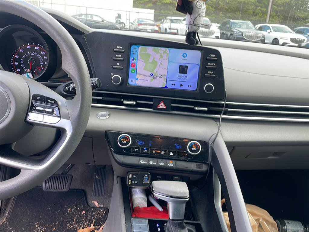 Used 2022 Hyundai Elantra SEL FWD image 14
