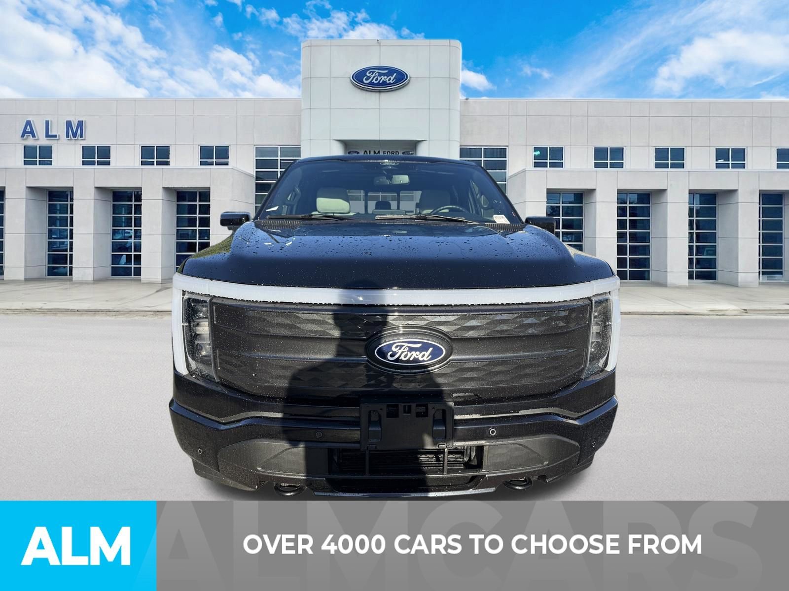 Used 2024 Ford F150 Lightning Platinum AWD/4WD image 2