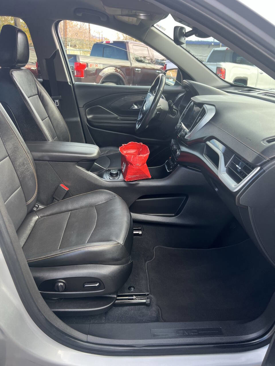 Used 2020 GMC Terrain SLT w/ Preferred Package image 23