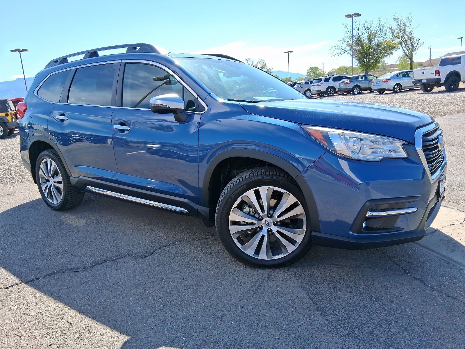 Used 2019 Subaru Ascent Touring w/ Popular Package #2 AWD/4WD image 4