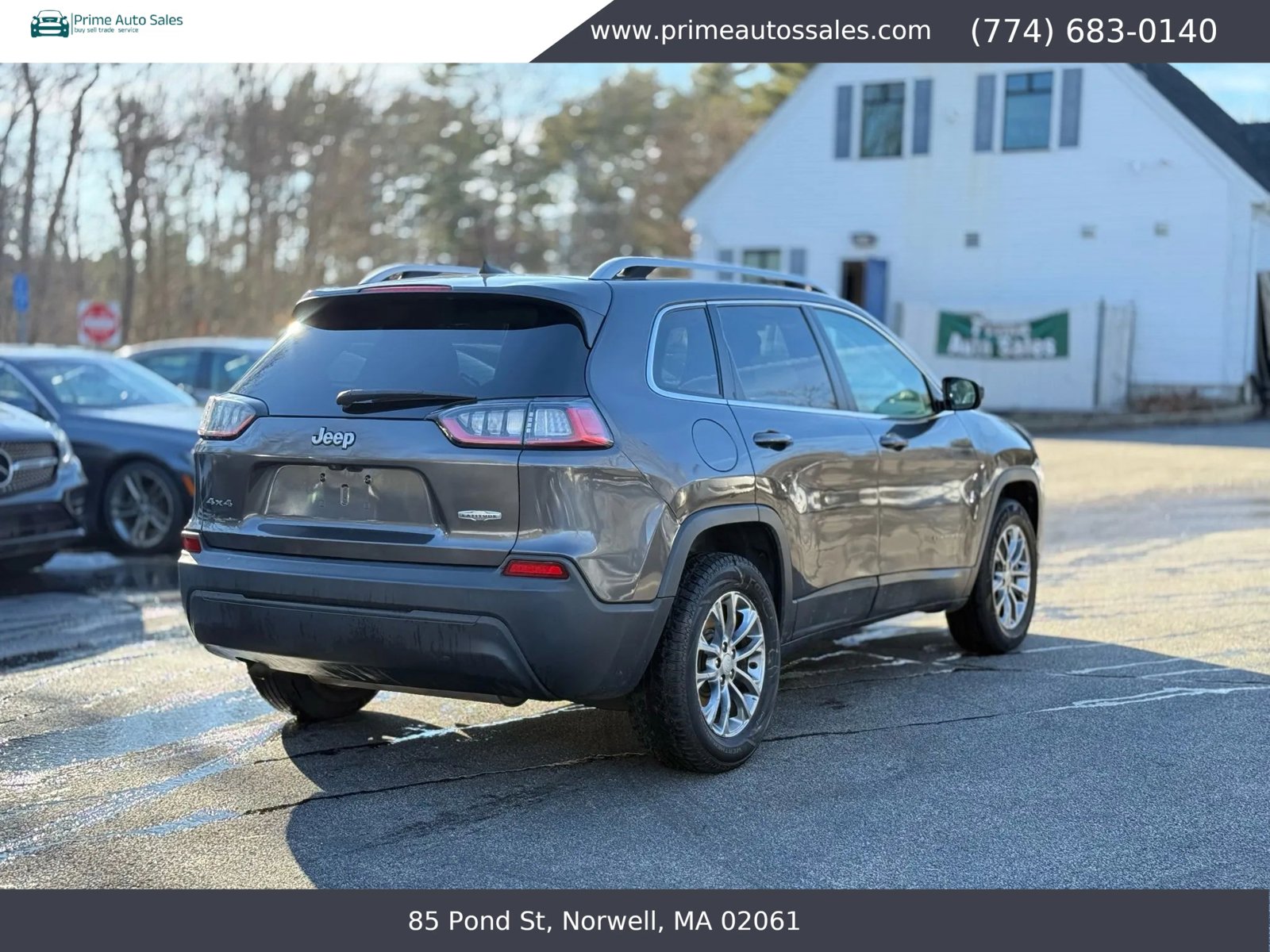 Used 2019 Jeep Cherokee Latitude Plus AWD/4WD image 30