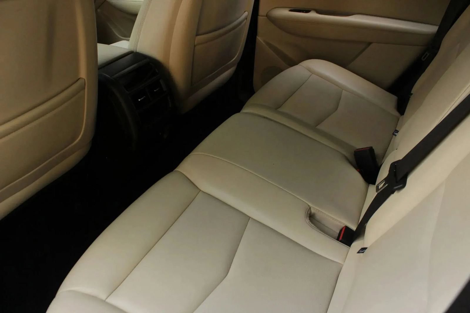 Used 2018 Cadillac XT5 AWD image 21