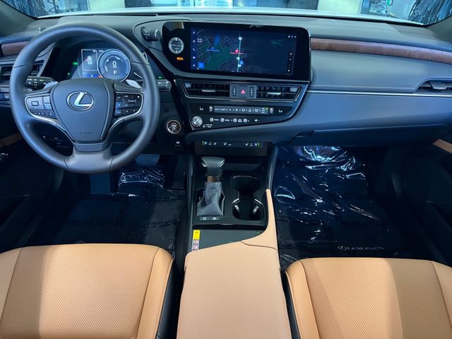 Used 2025 Lexus ES 300h w/ Premium Package FWD image 43