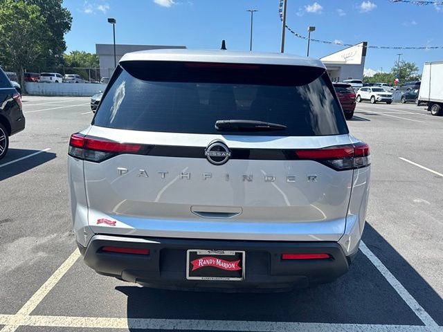Used 2024 Nissan Pathfinder S FWD image 6