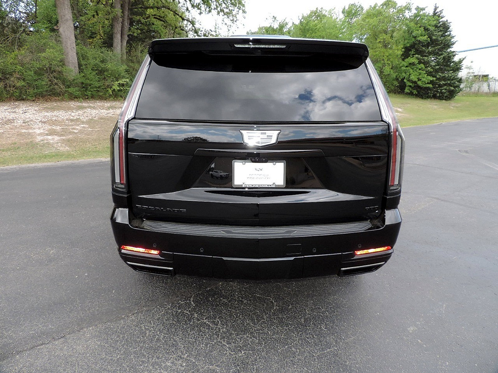 Certified 2026 Cadillac Escalade Platinum Sport image 6