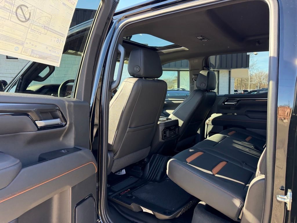 New 2026 GMC Sierra 1500 AT4 w/ AT4 Premium Package AWD/4WD image 12