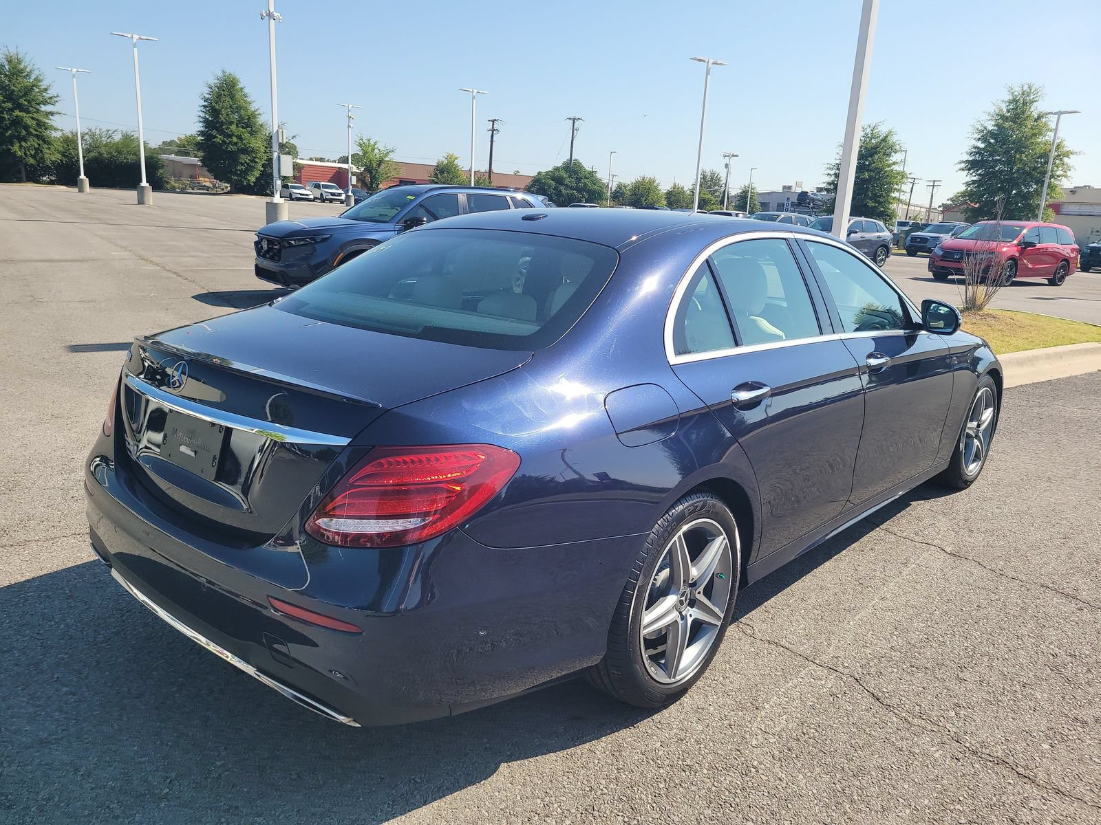 Used 2018 Mercedes-Benz E 300 image 3