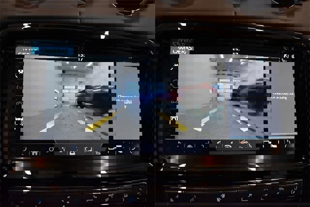 Used 2018 Jaguar XJ L Portfolio image 10