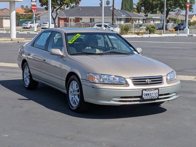 Used 2001 Toyota Camry LE FWD image 3