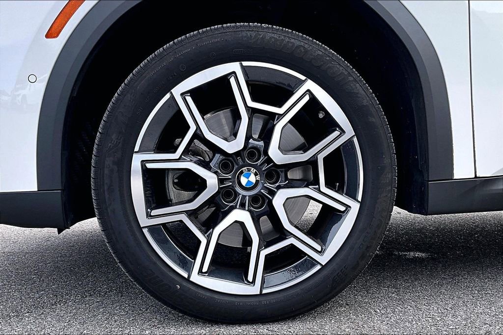 New 2025 BMW X2 xDrive28i w/ Premium Package image 10