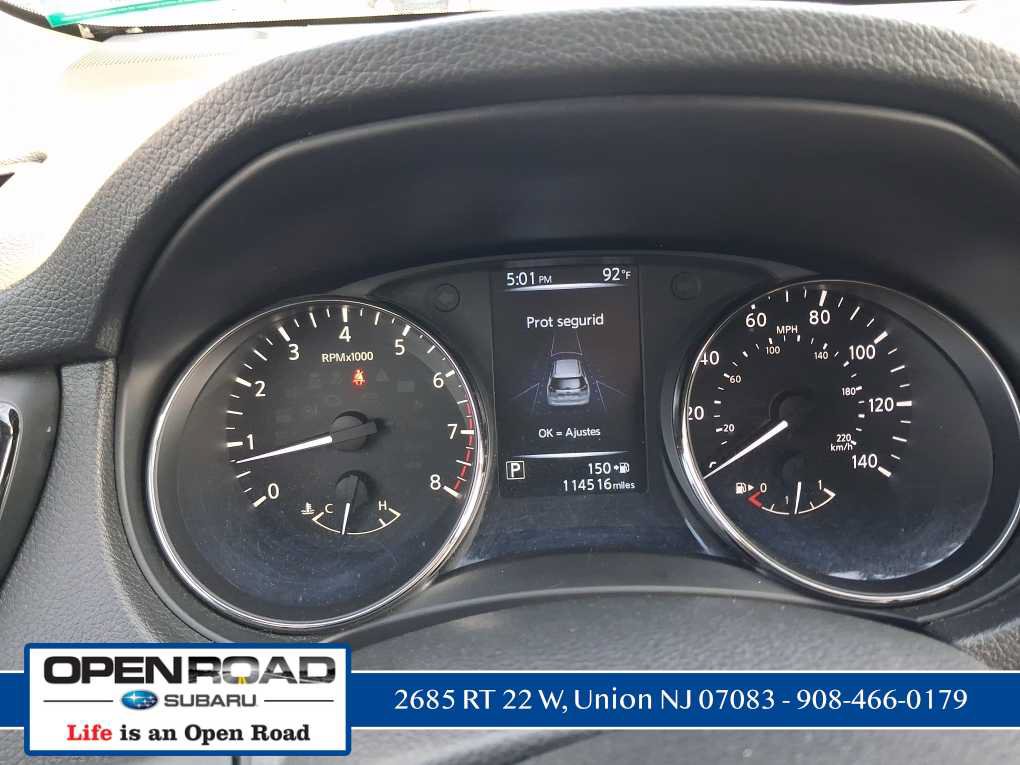 Used 2017 Nissan Rogue S w/ Appearance Package AWD/4WD image 23