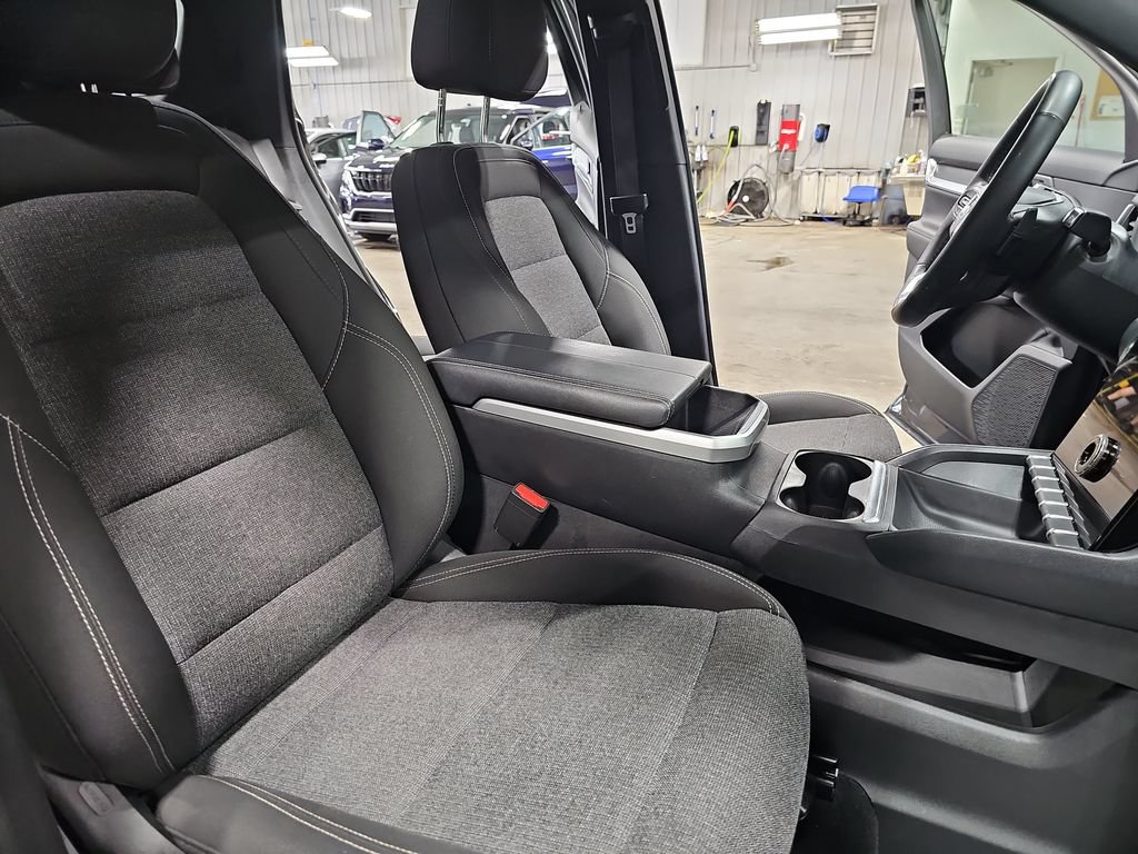 Used 2025 GMC Terrain Elevation AWD/4WD image 10