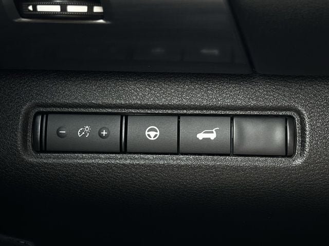 Used 2024 Nissan Pathfinder SL AWD/4WD image 24