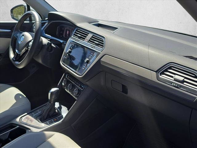 Used 2021 Volkswagen Tiguan SE image 21