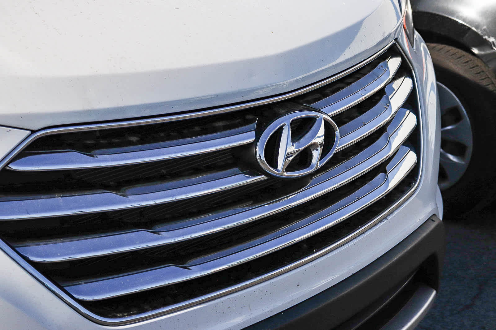 Used 2016 Hyundai Santa Fe Limited w/ Option Group 04 image 3