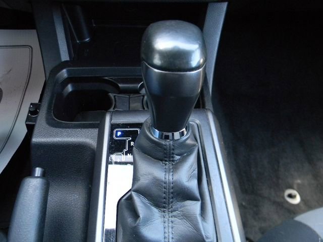 Used 2022 Toyota Tacoma TRD Sport w/ Technology Package AWD/4WD image 19