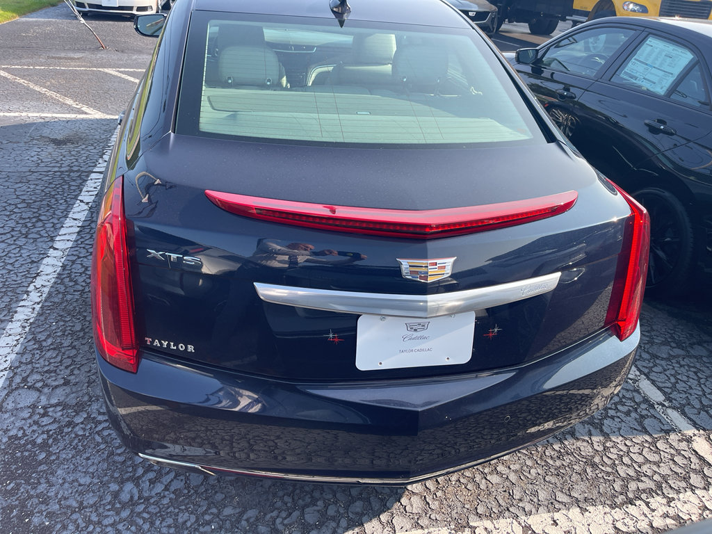 Used 2017 Cadillac XTS Platinum FWD image 6