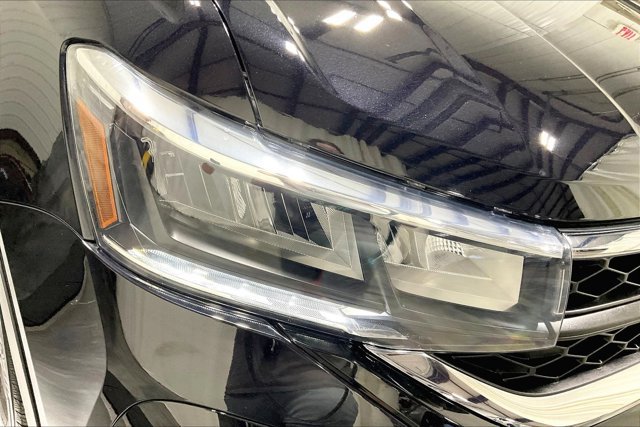 Used 2023 Volkswagen Taos SE w/ Panoramic Sunroof Package AWD/4WD image 28