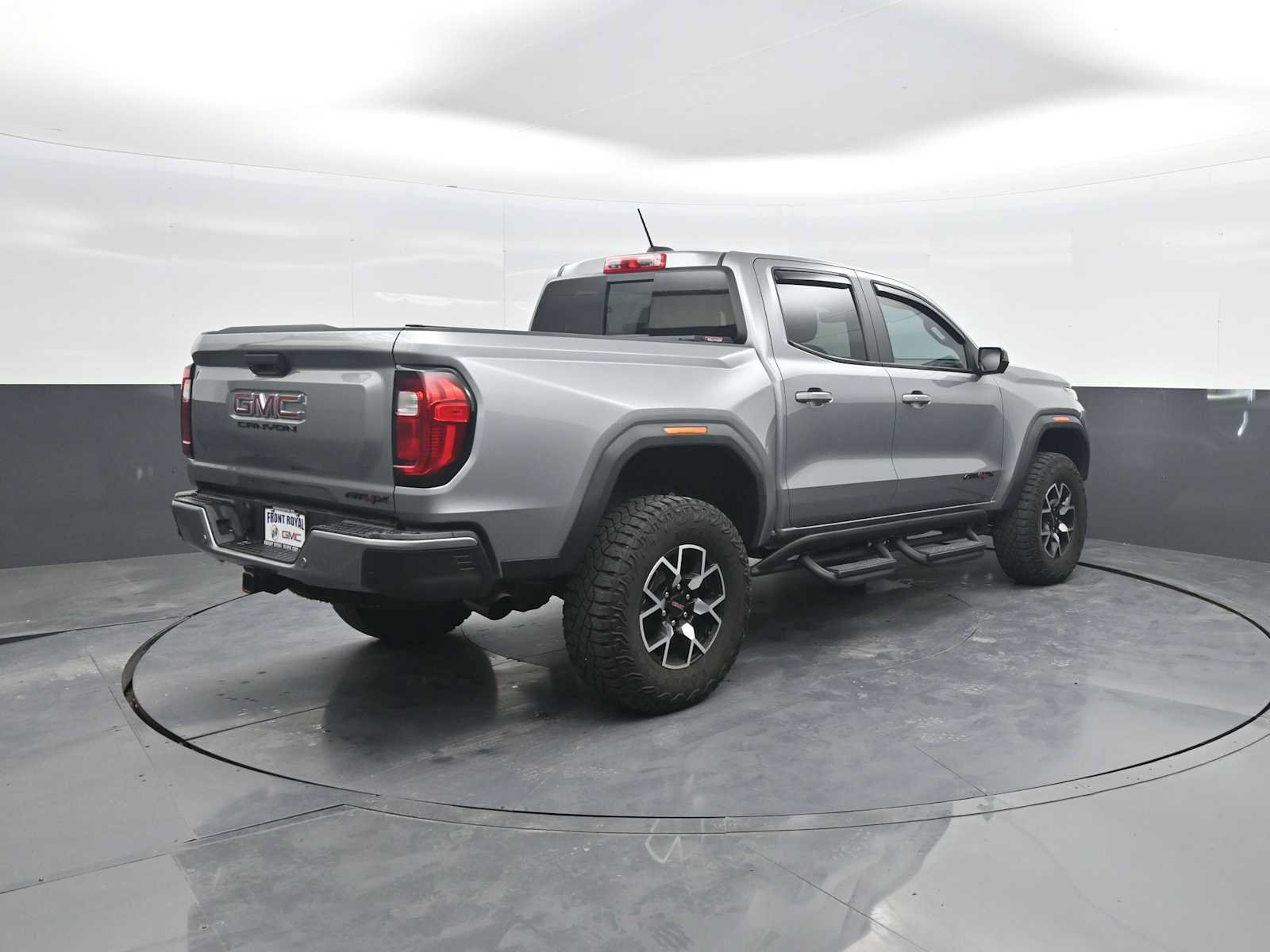 Used 2023 GMC Canyon AT4X AWD/4WD image 8