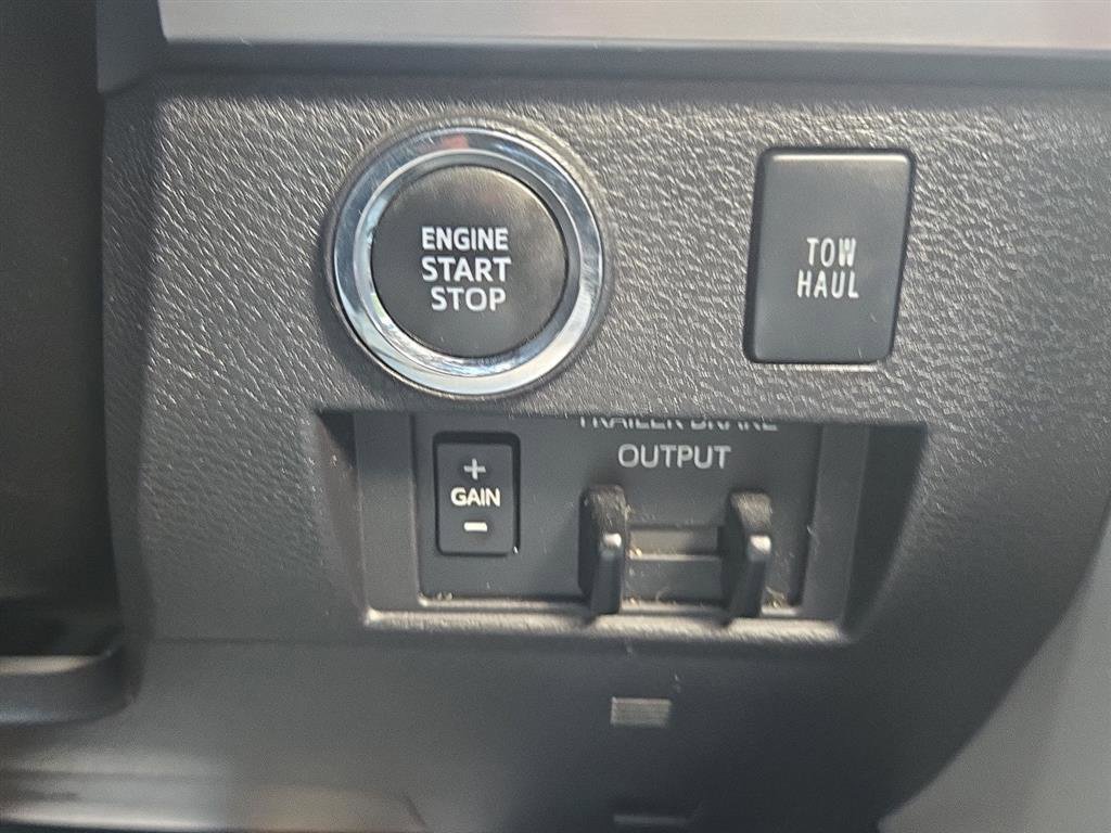 Used 2020 Toyota Tundra TRD Pro AWD/4WD image 25