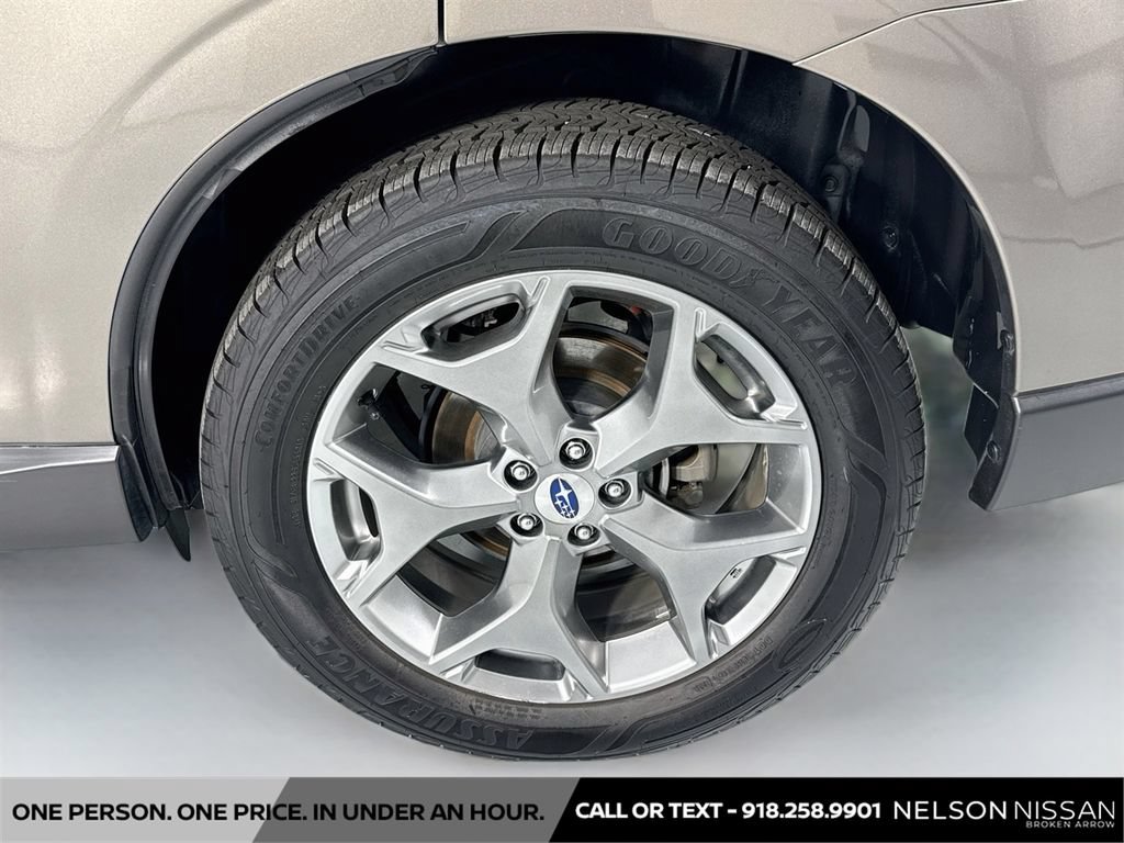 Used 2018 Subaru Forester 2.5i Touring w/ Popular Package #3B AWD/4WD image 32