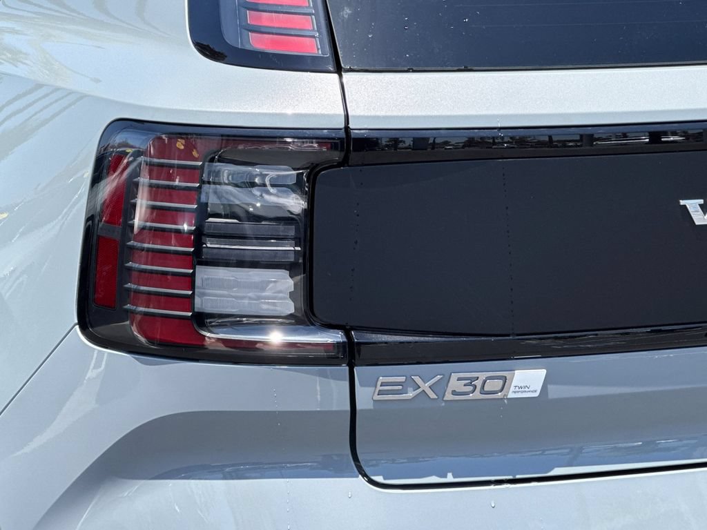 New 2026 Volvo EX30 Cross Country Ultra w/ Protection Package Premier AWD/4WD image 25