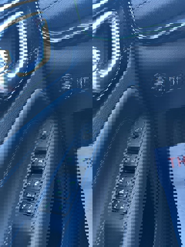 New 2026 Jeep Compass Latitude image 23