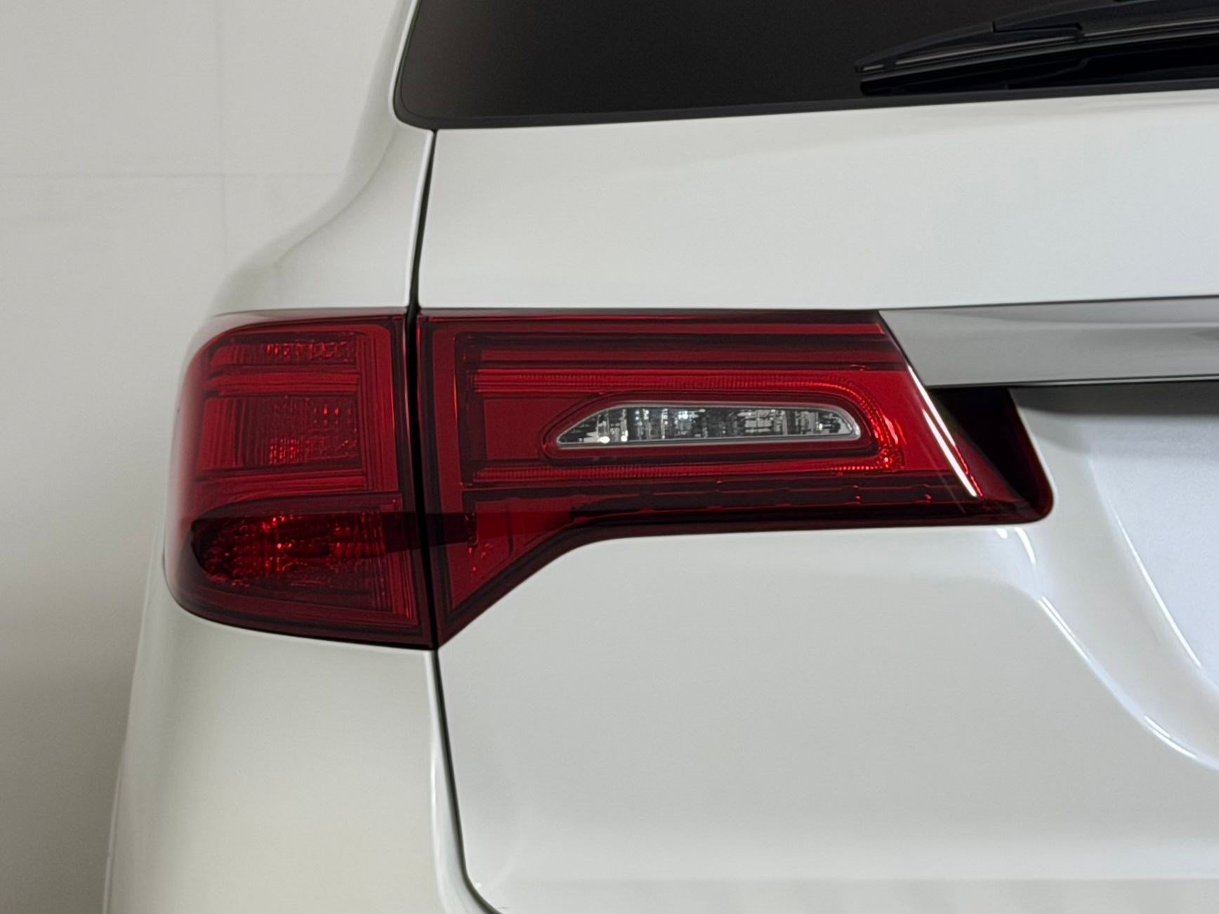 Used 2018 Acura MDX SH-AWD w/ Technology Package image 30