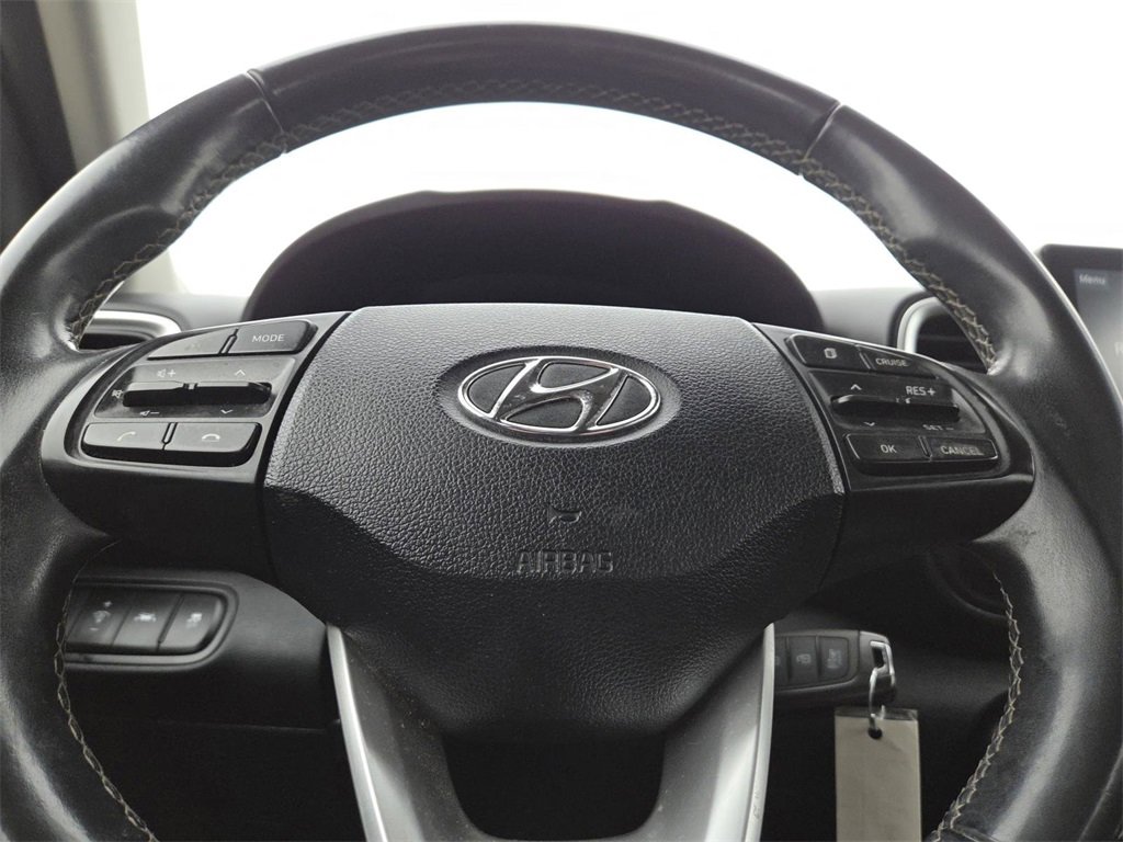 Used 2021 Hyundai Venue SEL w/ Cargo Package image 22