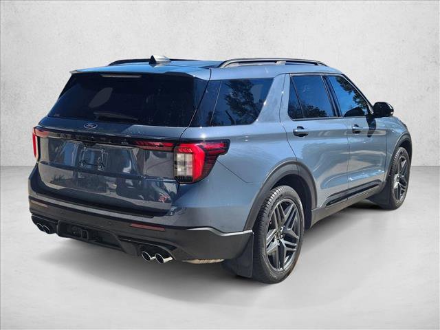 Used 2025 Ford Explorer ST image 5