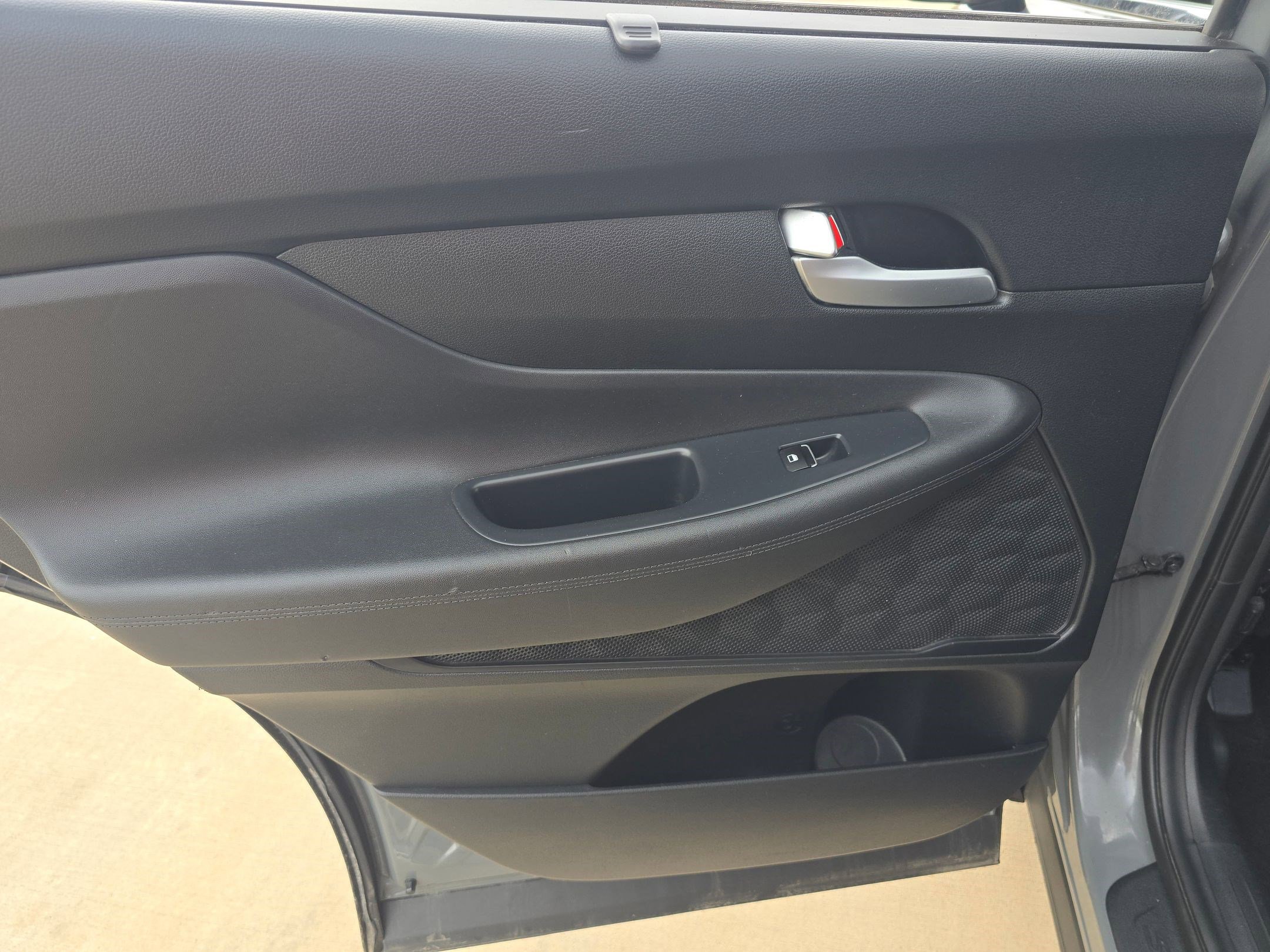 Used 2021 Hyundai Santa Fe SEL w/ Convenience Package image 23